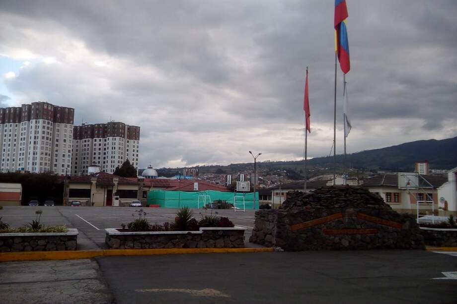 Según el Alcalde de Ipiales, Luis Fernando Villota, hay un total de 150 uniformados aislados. / Ejército Nacional