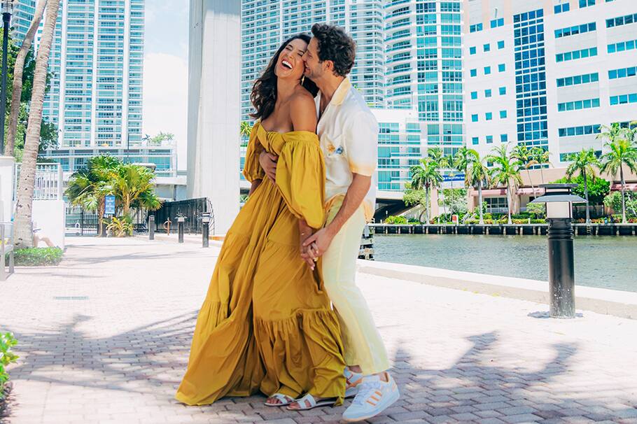 Gabriel Coronel le propuso matrimonio a Daniela Ospina el 4 de agosto. Crece el rumor de que ya hubo boda.