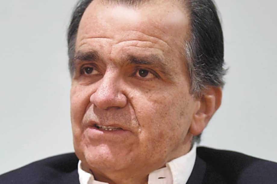 Óscar Iván Zuluaga, precandidato presidencial