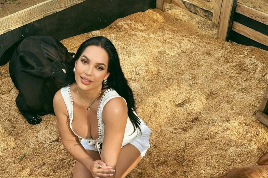 La mamá de Andrea Valdiri dio pistas del romance que todavía sostiene su hija con Felipe Saruma.