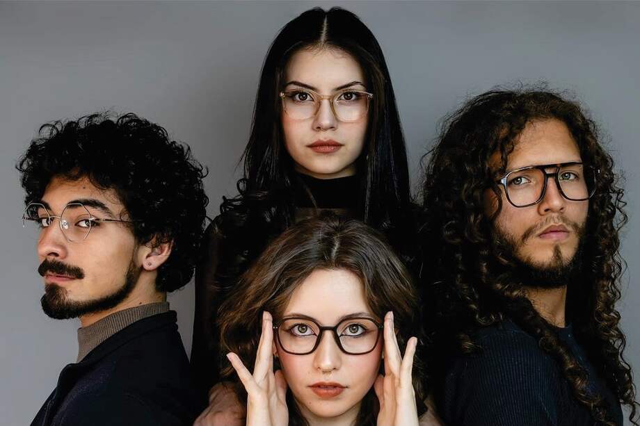 Gafas & Gafas está presente en Bogotá, Medellín y Cali.