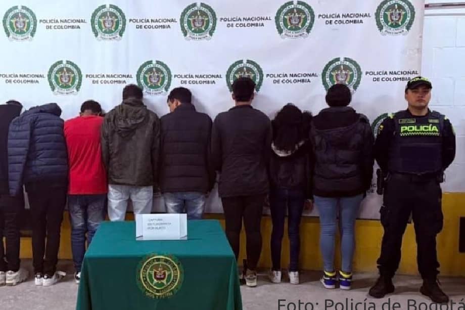 Durante el procedimiento, la Policía logró recuperar diversos elementos de aseo, avaluados en aproximadamente 1.500.000 pesos, los cuales fueron devueltos al comercio afectado.