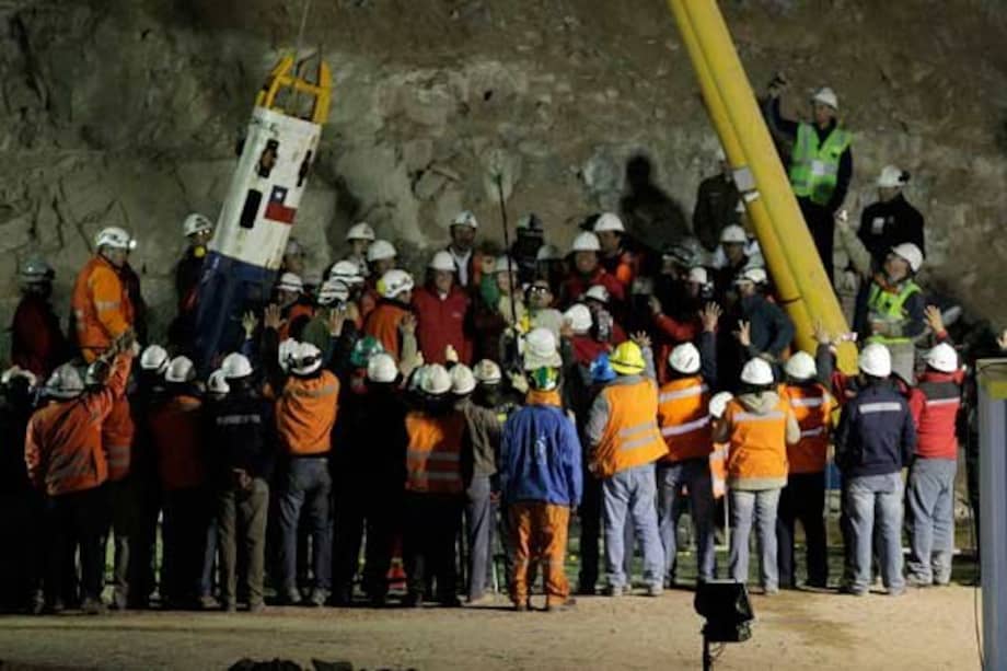 Los 33 mineros chilenos rescatados. / Archivo
