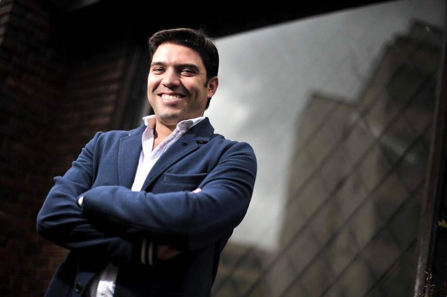 Miled Haikal cree que, a pesar de que las armas como instrumento de guerra son una equivocación, las personas buenas deben tenerlas para defenderse. / Luis Ángel - El Espectador