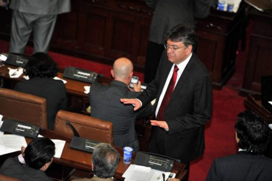 El ministro de Hacienda, Mauricio Cárdenas, durante los encuentros con los congresistas en busca de la aprobación de la reforma tributaria.