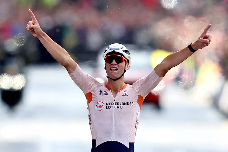 Mathieu Van Der Poel es el nuevo campeón del mundo de ruta tras cruzar la meta en solitario.