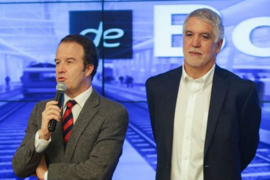 Andrés Escobar, gerente de la empresa Metro, en compañía del alcalde Enrique Peñalosa. /Alcaldía