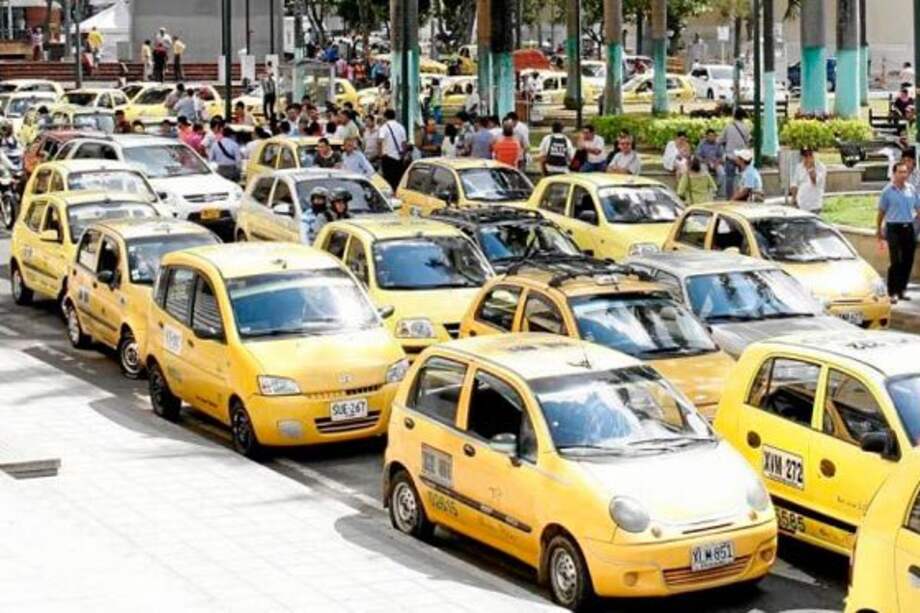 Taxistas de Floridablanca levantaron bloqueo