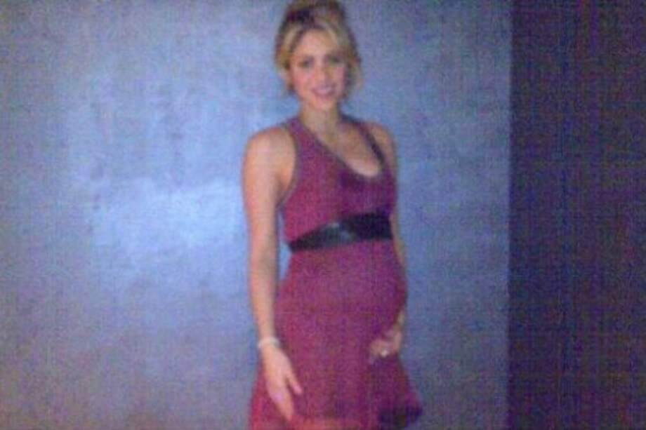 Shakira comparte imagen de su embarazo en redes sociales