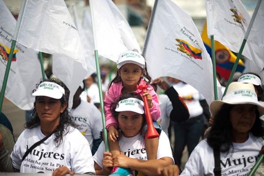 Miles de mujeres marcharon en Bogotá en contra del machismo