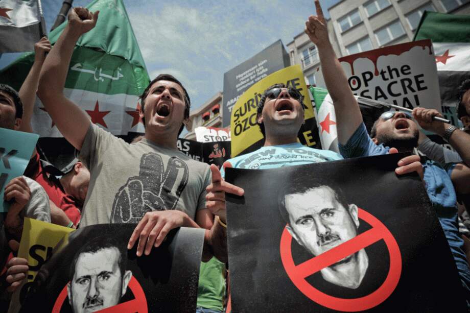 Tras derrocar a Gadafi, rebeldes libios se unen a la guerra en Siria