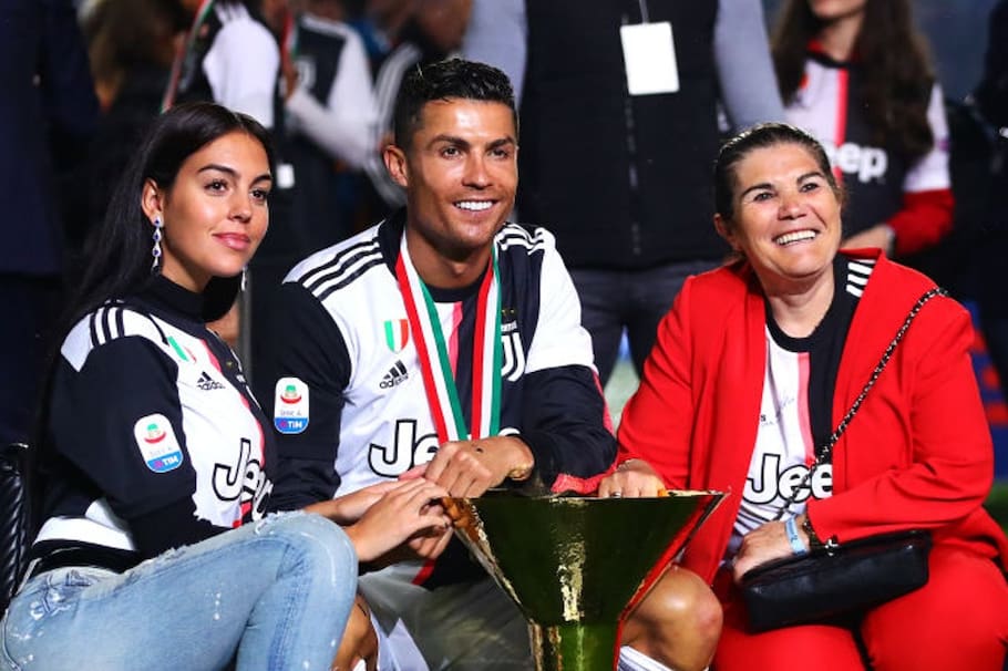 En redes sociales se ha especulado mucho sobre la relación de Georgina Rodríguez con la madre de Cristiano Ronaldo. ¿No se quieren?