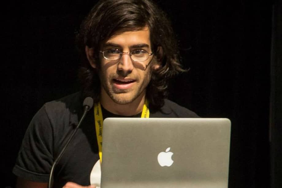 Hallan muerto a programador y activista que desarrolló la tecnología web RSS