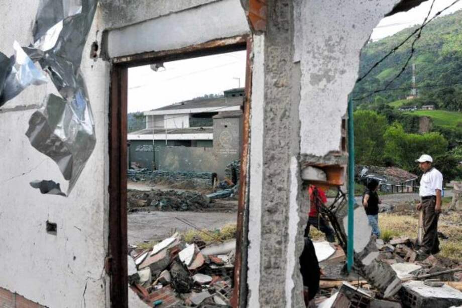 Toribío, Cauca, julio de 2011: las Farc atacaron la estación de Policía. Allí murieron un civil y un agente. / Óscar Pérez