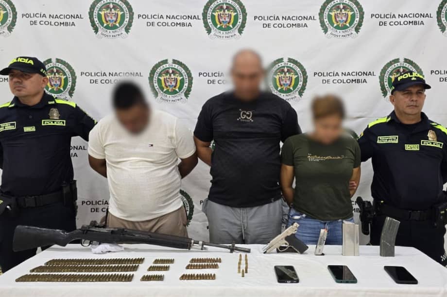 La captura fue adelantada por agentes de la Dirección de Investigación Criminal e Interpol (Dijín), en coordinación con la Fiscalía General de la Nación y con apoyo del Ejército, en el marco de la operación Agamenón.
