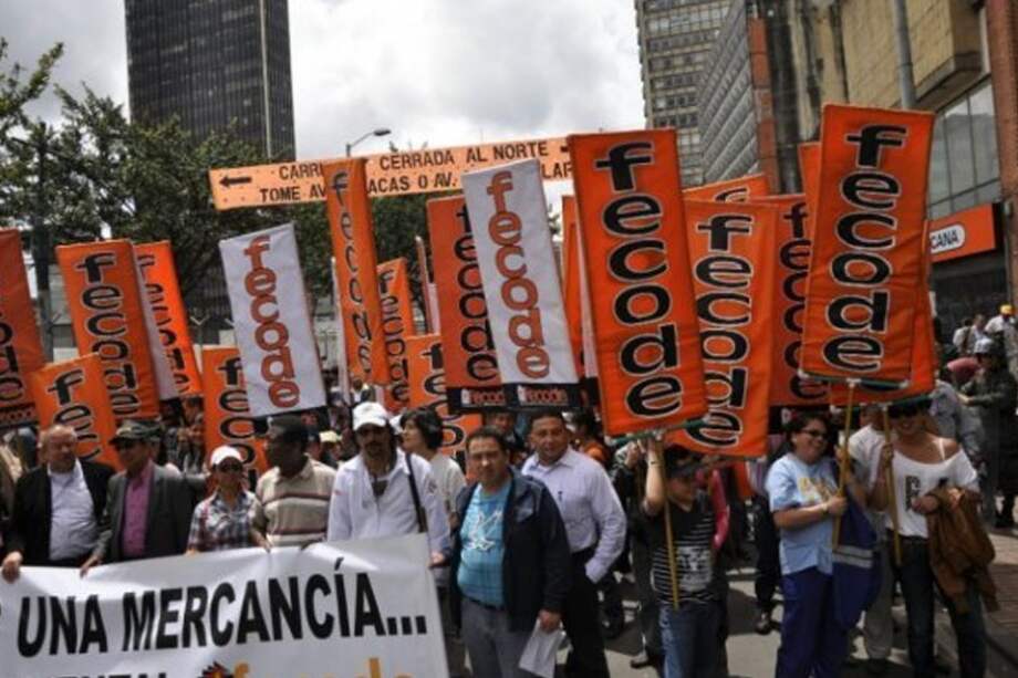 Los maestros aún no llegan a un acuerdo para levantar el paro