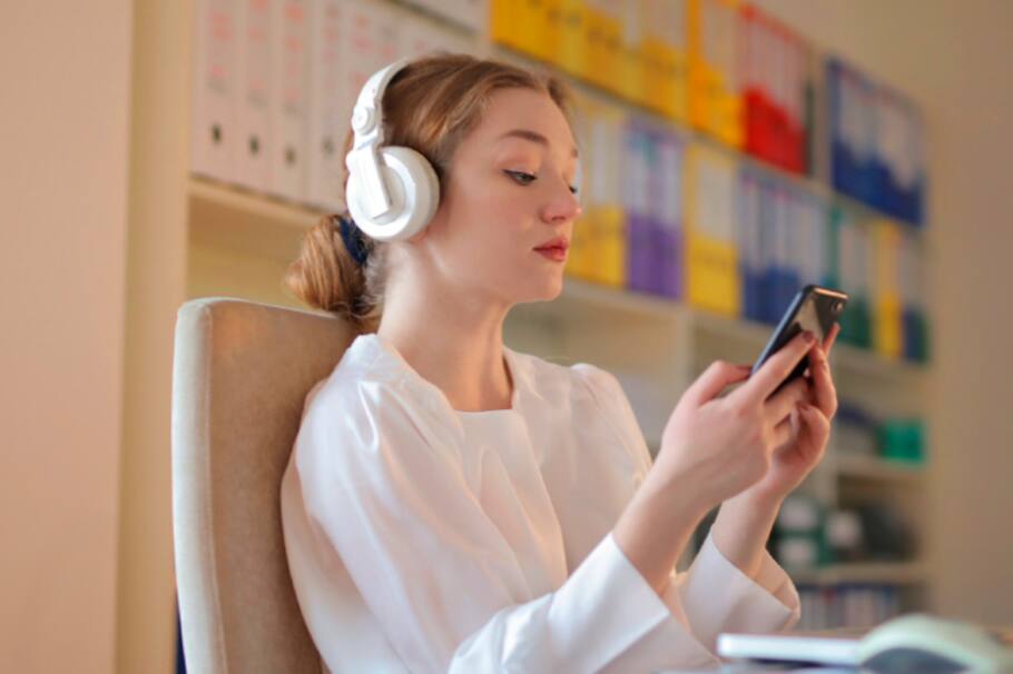 Los dispositivos electrónicos se asocian con la pérdida de memoria, la posibilidad de daño en el tejido cerebral y más.