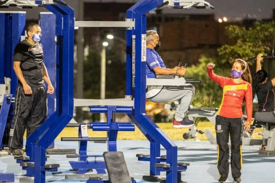 La propuesta Gimnasios al Parque, promovida por el Instituto Distrital de Recreación y Deporte.