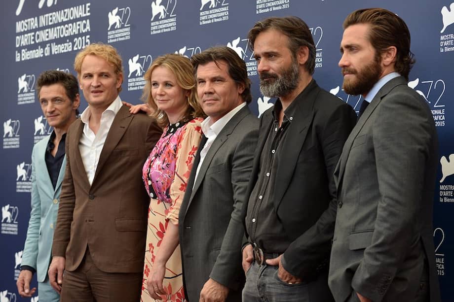Los actores John Hawkes, Jason Clarke, Emily Watson, Josh Brolin, el director Baltasar Kormakur y Jake Gyllenhaal en la presentación de "Everest". / AFP