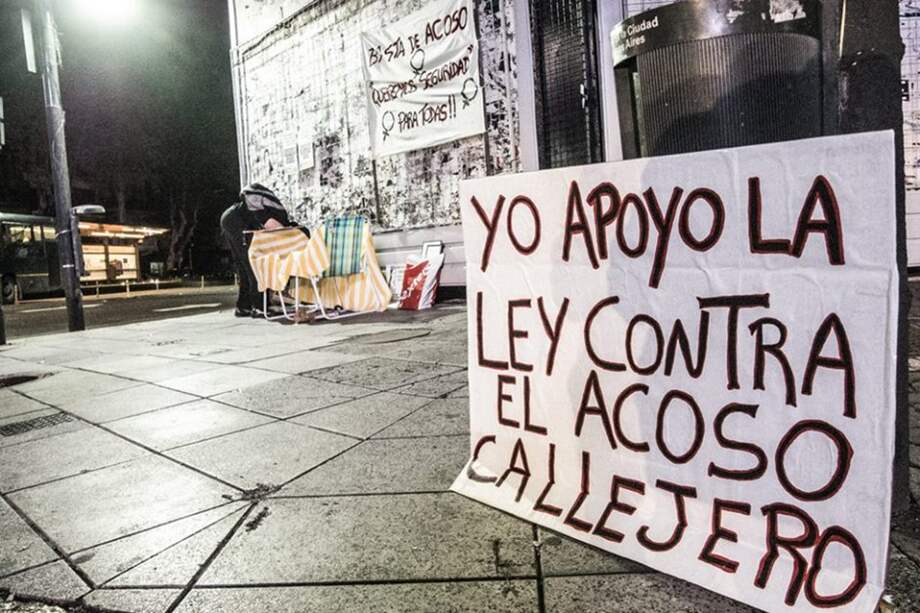 En Bogotá, seis de cada diez mujeres son víctimas de acoso sexual callejero.