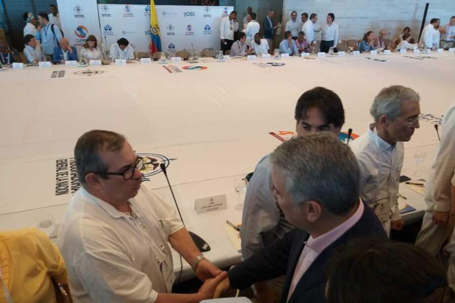 El presidente Iván Duque y Rodrigo Londoño (Timochenko) han tenido tres encuentros desde que el mandatario llegó al poder en 2018./Blu Radio