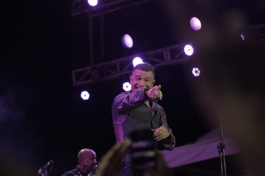 El cantante Juan Carlos Coronel dice que nunca se ha ido de la música tropical. / Cortesía