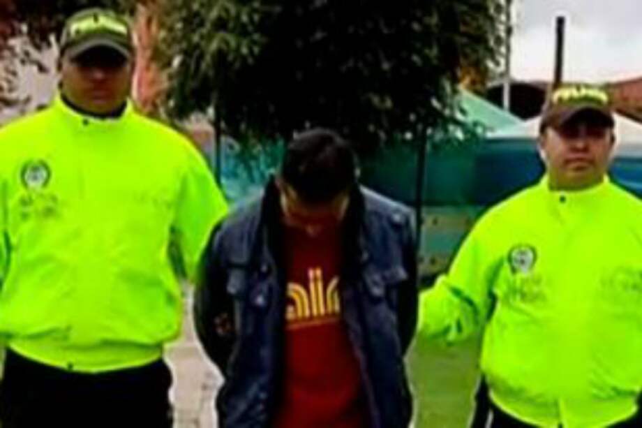 Capturan abusador sexual que se hacía pasar por entrenador de fútbol