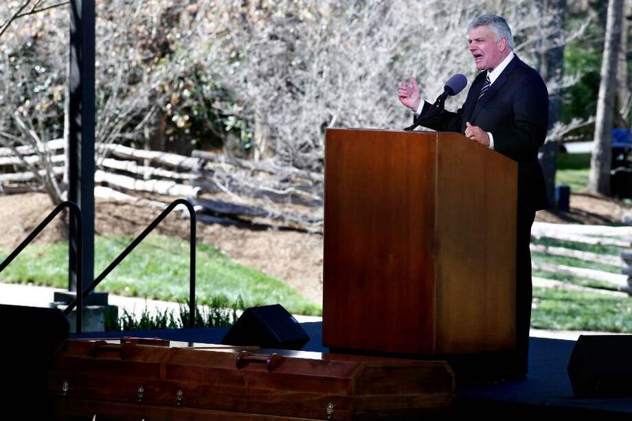 El reverendo Franklin Graham, hijo del fallecido telepredicador Billy Graham, respalda a Donald Trump. / AFP