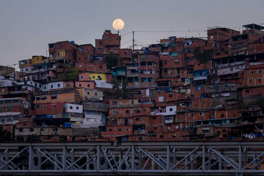 Alias "Danielito" abandonó su centro de operaciones en Petare para huir a Carapita, pero la policía lo ubicó.