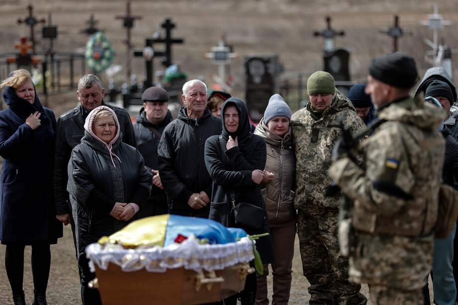 La invasión rusa de Ucrania, de la que hoy se cumplen cien días, está teniendo efectos devastadores para el país.