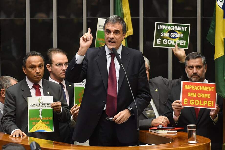 El abogado general del Estado, José Eduardo Cardozo. / AFP