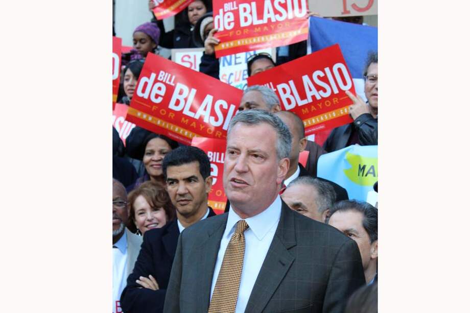 El alcalde, Bil de Blasio, afirmó que ha estado en conversaciones con el nuevo alcalde electo, Eric Adams, sobre esta nueva política de vacunación. / Rafael Cañas- EFE