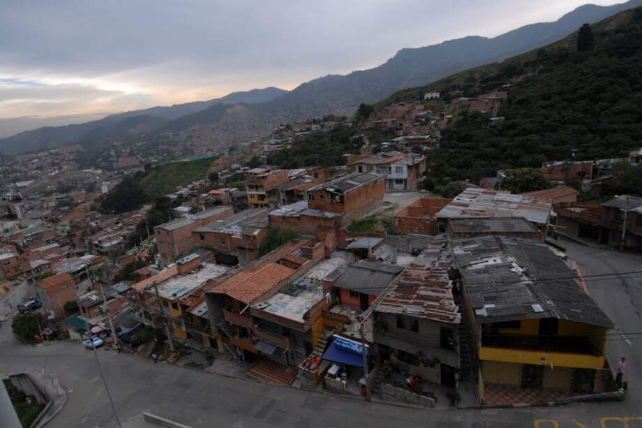 Explosión de granada dejó dos muertos en Altavista, Medellín