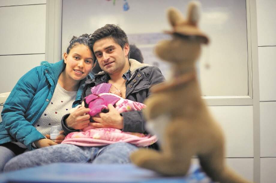 Mamá canguro, el milagro que le ha permitido a Salomé sobrevivir