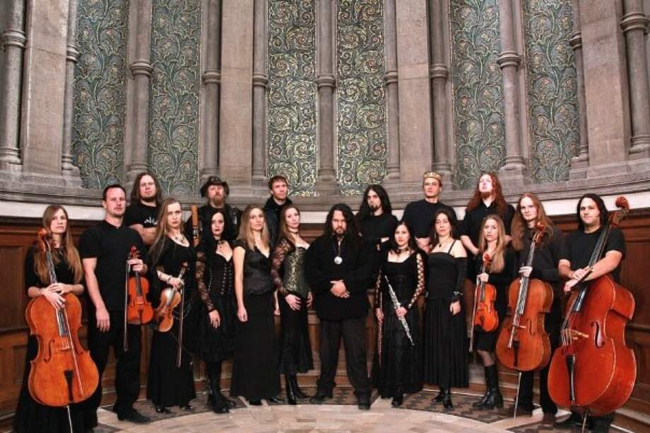 La agrupación Haggard mezcla música clásica, medieval y metal.