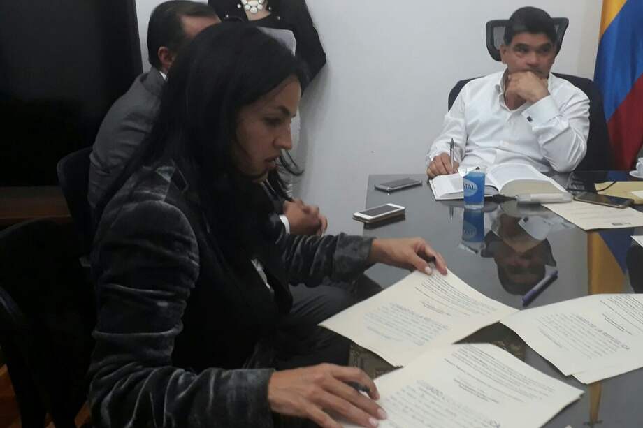 La senadora liberal Sofía Gaviria en la radicación del acto legislativo. / Archivo particular