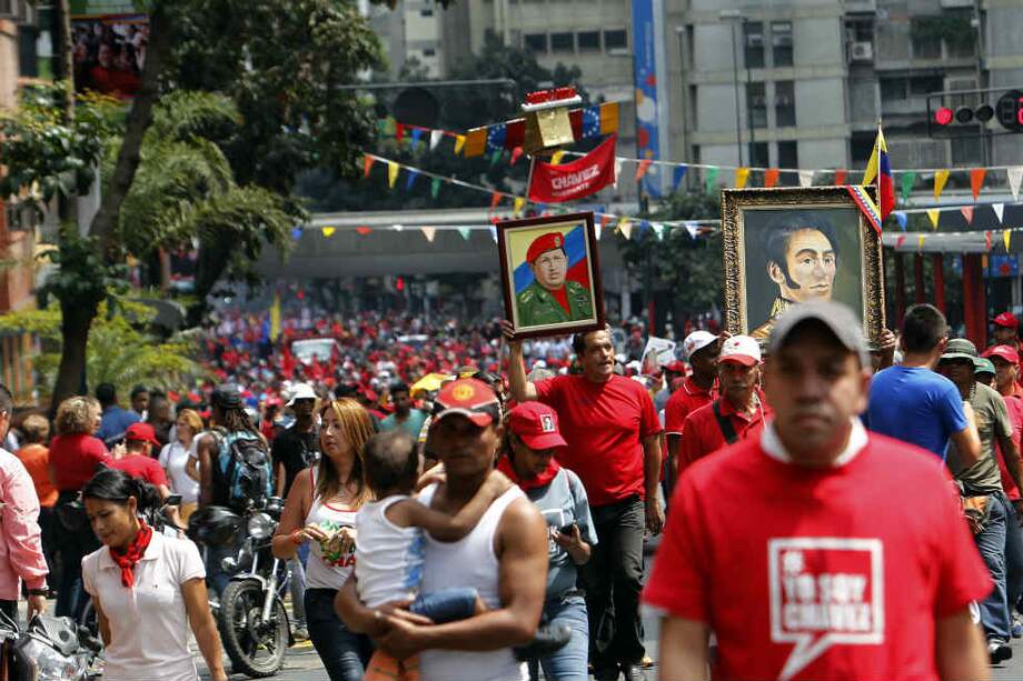 El 23 de enero los venezolanos también marcharon en señal de apoyo a Hugo Chávez. /EFE