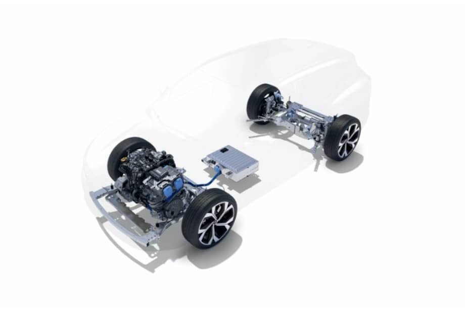 El motor de combustión genera energía mecánica, y esta, al pasar por un generador o alternador, se transforma en energía eléctrica que luego se almacena en las baterías.