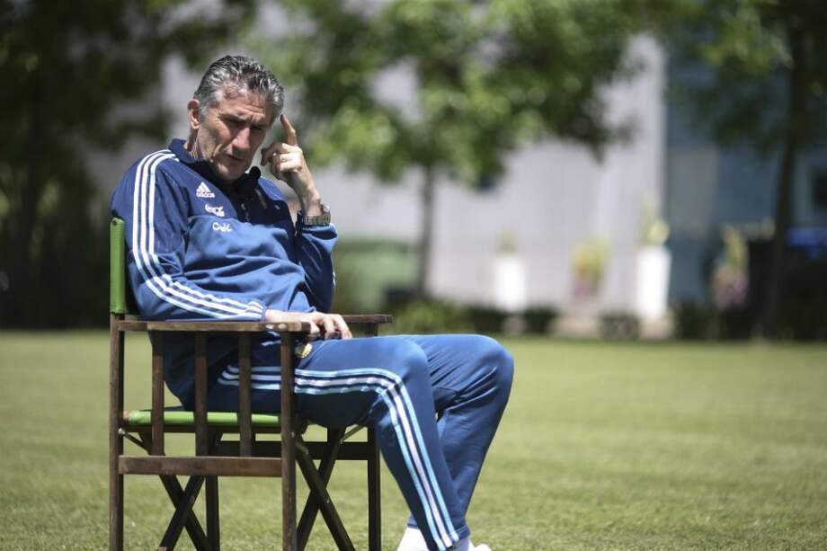 Edgardo Bauza, seleccionador de Argentina, habla este viernes, 28 de octubre de 2016, en una entrevista con la Agencia Efe en el predio de la Asociación de Fútbol Argentino (AFA) en Ezeiza, provincia de Buenos Aires. / EFE