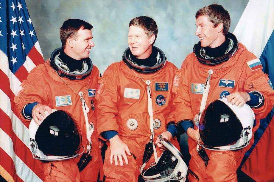 La tripulación de la expedición estaba formada por un comandante estadounidense y dos tripulantes rusos. / NASA - Space Center