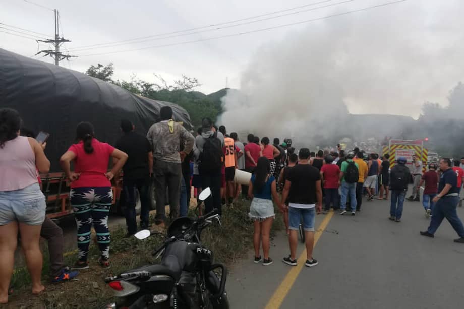 Luego de tres horas, la emergencia fue controlada por los Bomberos de Yocoto. / Cortesía