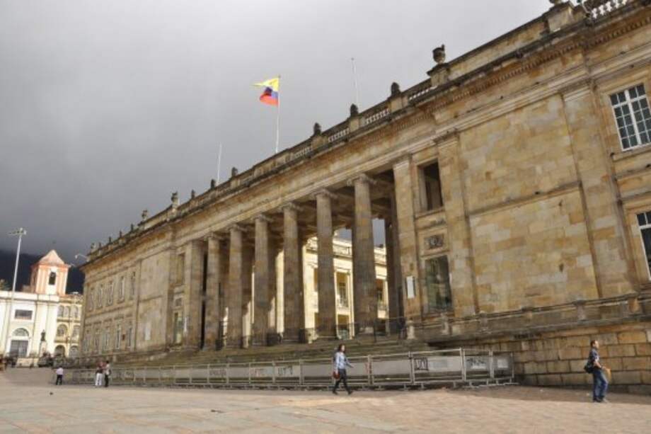 Legislar en causa propia, dilema de los congresistas con la doble instancia