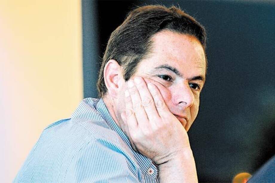 "No se pueden hacer normas a la medida de las personas": uribismo