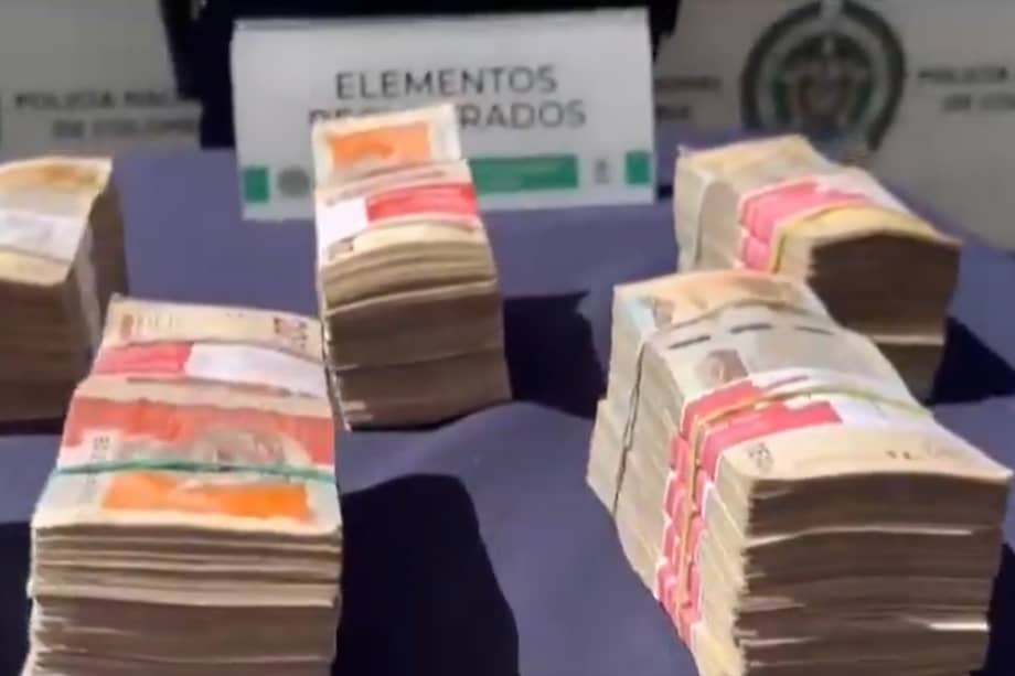 Las autoridades investigan cómo los delincuentes supieron que la víctima había retirado el dinero.