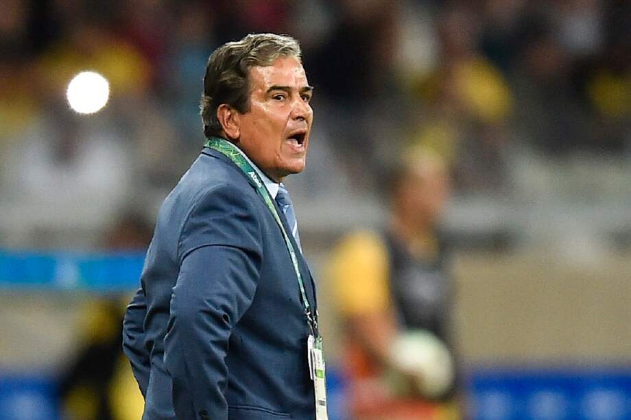 El técnico colombiano Jorge Luis Pinto dirige la selección de Honduras. / Efe