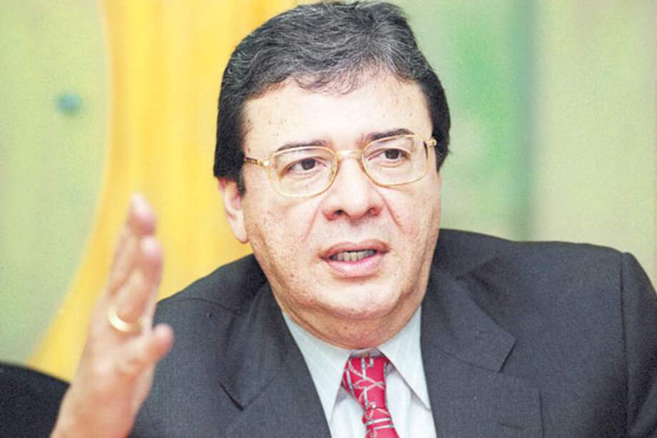 El video contra Óscar Iván es una celada y una trampa: Carlos Holmes Trujillo