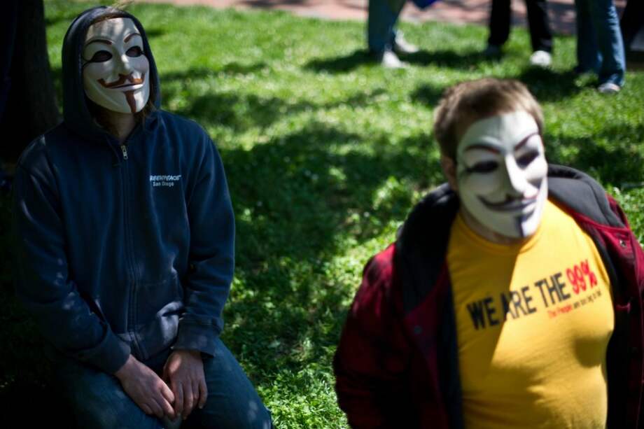 Arabia Saudí prohíbe el uso y la venta de máscaras de Anonymous