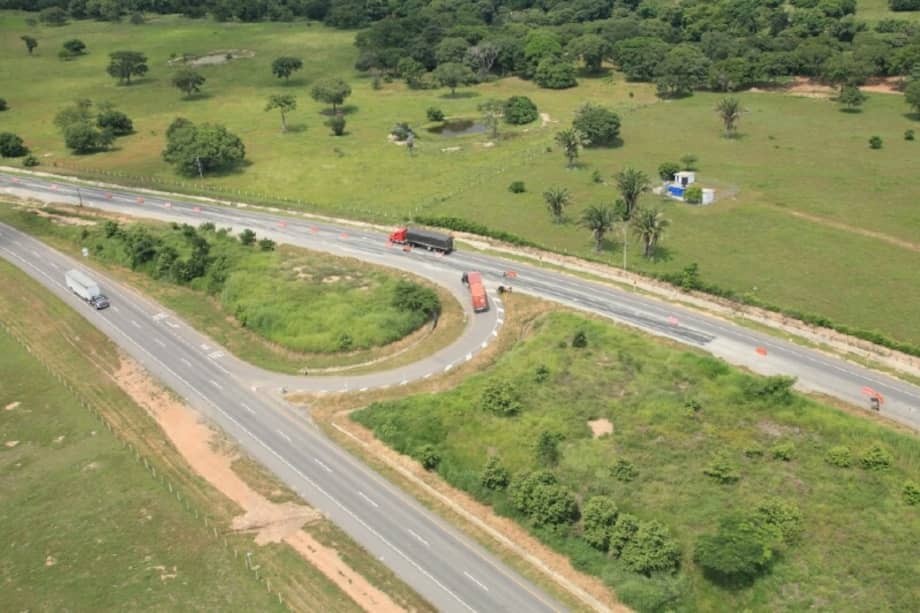 Este es el retorno a Puerto Salgar de la troncal del Magdalena, uno de los tramos de los 528 kilómetros que mide la Ruta del Sol 2. / Invías