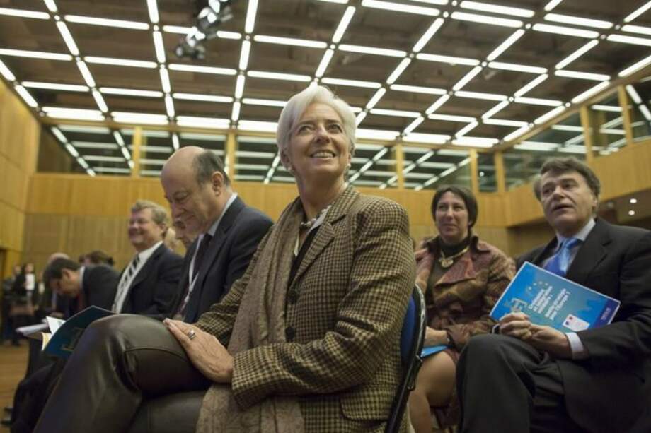 FMI rehusa comentar sobre allanamiento en casa de Lagarde en París