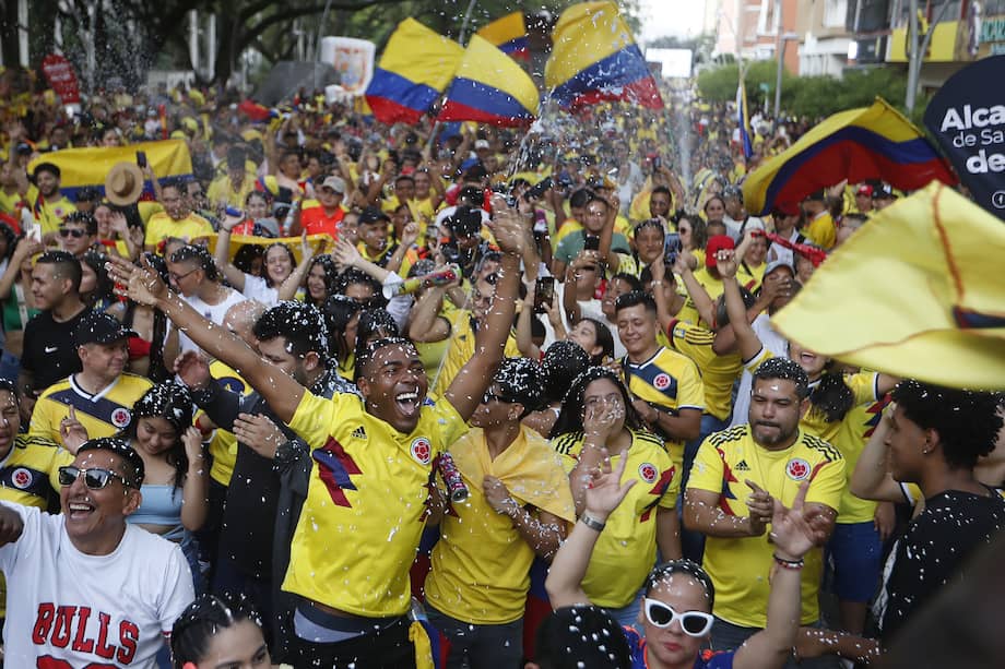 La hinchada colombiana vuelve a vivir una Copa del Mundo después de ocho años de ausencia.